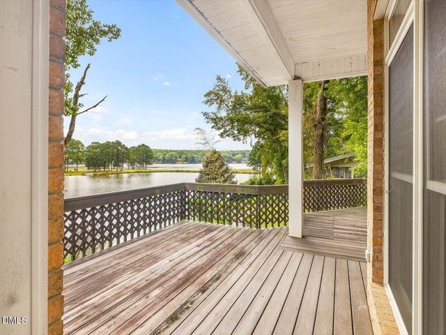 275 Lake Point, Sanford, NC 27332