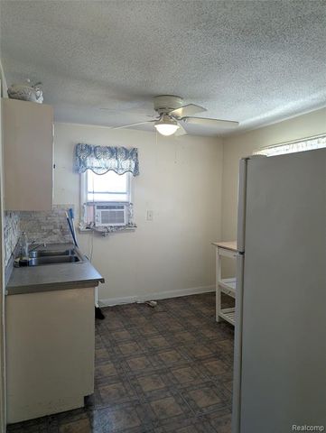 35054 Glen Street, Westland, MI 48186