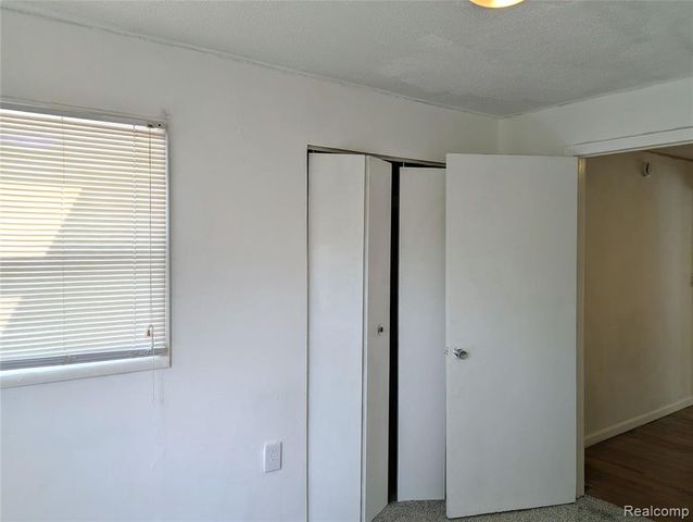 35054 Glen Street, Westland, MI 48186