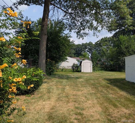 35054 Glen Street, Westland, MI 48186