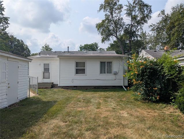 35054 Glen Street, Westland, MI 48186