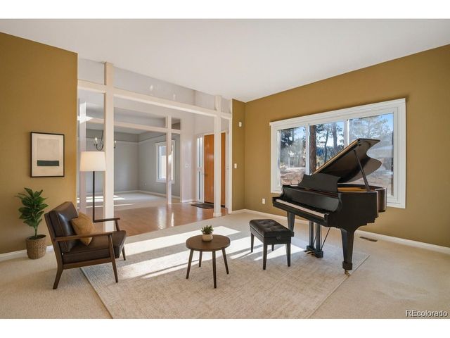 22141 Chippewa Ln, Golden, CO 80401