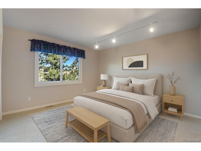 22141 Chippewa Ln, Golden, CO 80401