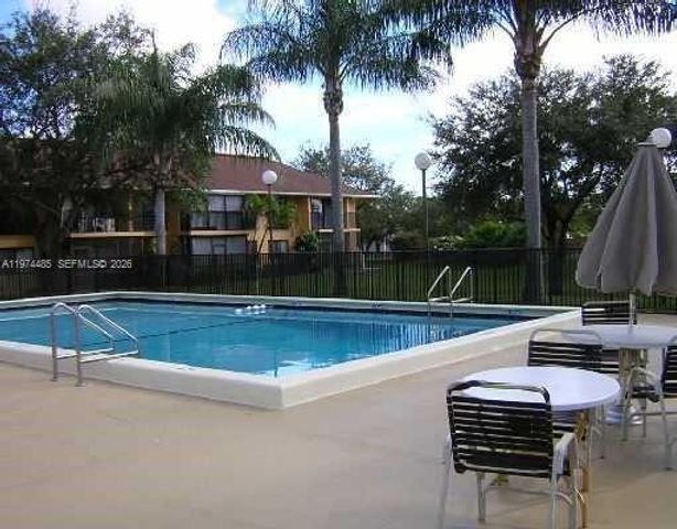 5849 Washington St 80, Hollywood, FL 33023