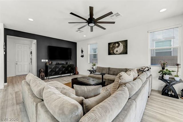 10197 Cluny Avenue, Las Vegas, NV 89178