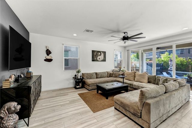 10197 Cluny Avenue, Las Vegas, NV 89178