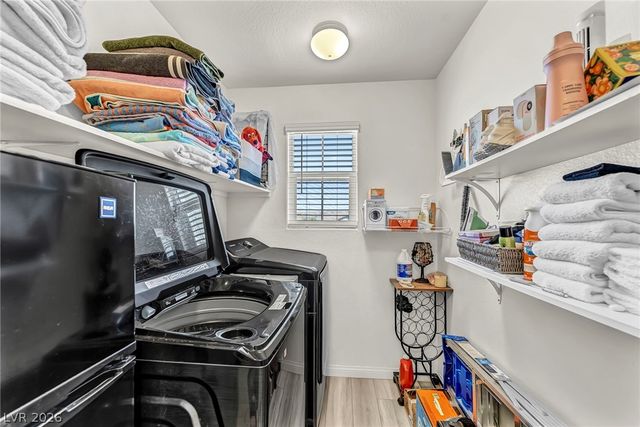 10197 Cluny Avenue, Las Vegas, NV 89178