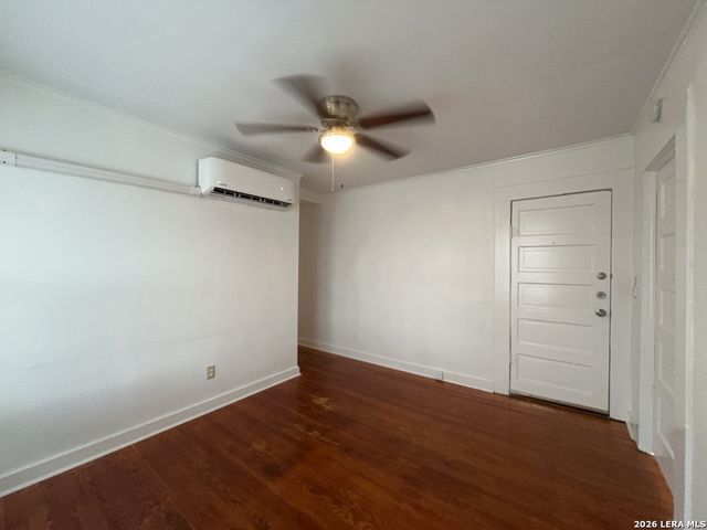 827 Steves Ave Apt 3, San Antonio, TX 78210