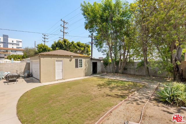 6350 W 85th Place, Los Angeles, CA 90045