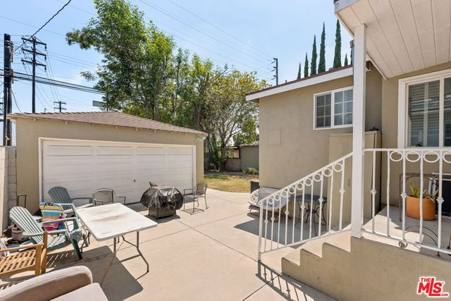 6350 W 85th Place, Los Angeles, CA 90045