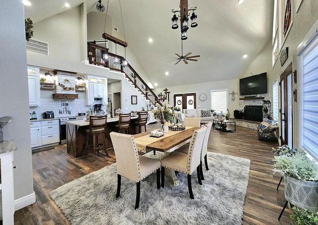 33765 S Coves Drive, Afton, OK 74331