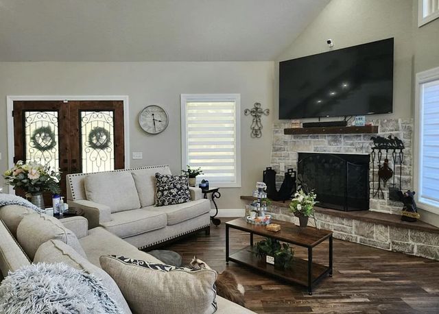 33765 S Coves Drive, Afton, OK 74331