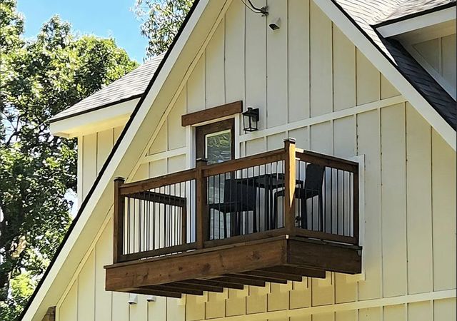 33765 S Coves Drive, Afton, OK 74331