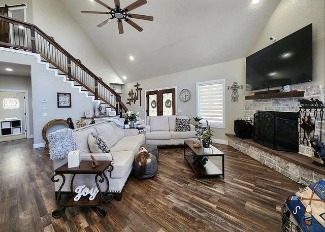 33765 S Coves Drive, Afton, OK 74331