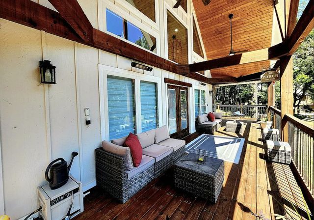 33765 S Coves Drive, Afton, OK 74331