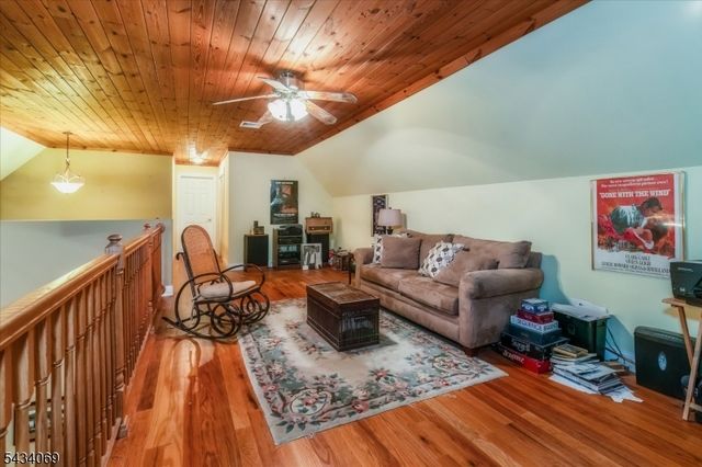 11 Minisink Dr, Montague Twp., NJ 07827