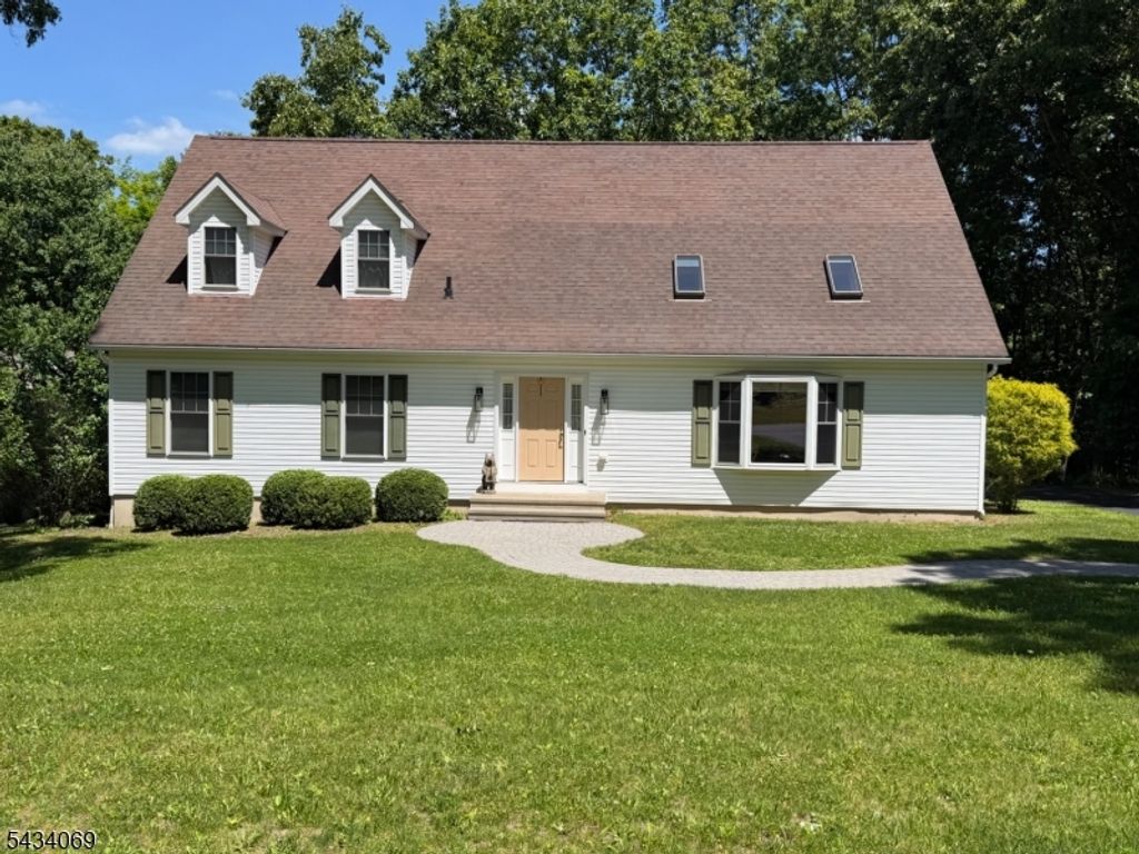 11 Minisink Dr, Montague Twp., NJ 07827