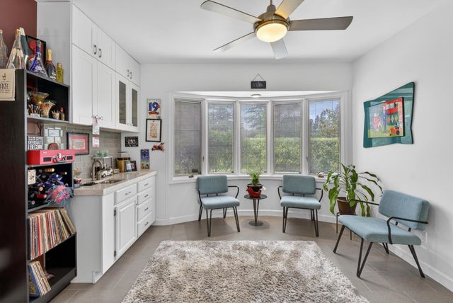 2612 Huntington Rd, Sacramento, CA 95864