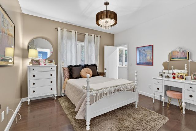 2612 Huntington Rd, Sacramento, CA 95864