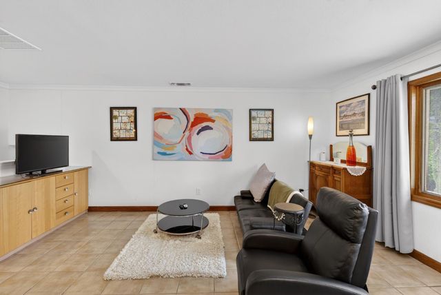 2612 Huntington Rd, Sacramento, CA 95864