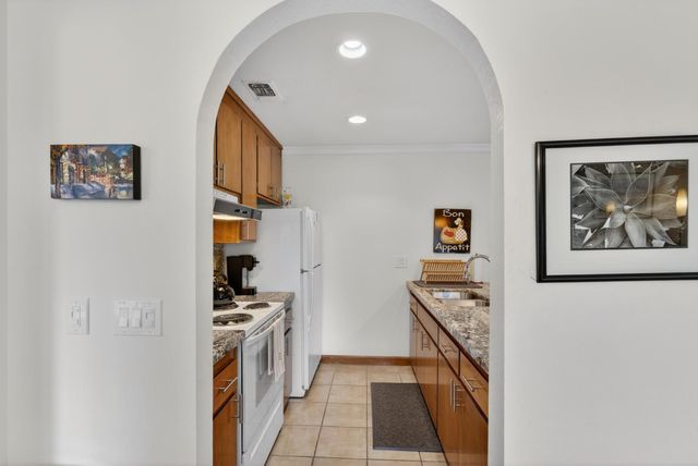 2612 Huntington Rd, Sacramento, CA 95864
