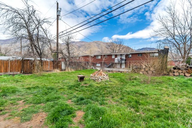 585 S 400 E, Springville, UT 84663