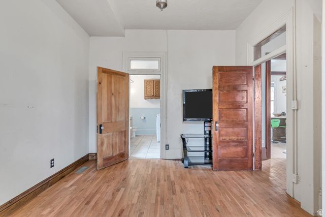 585 S 400 E, Springville, UT 84663