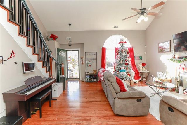 6316 Townsend PL, Suffolk, VA 23435