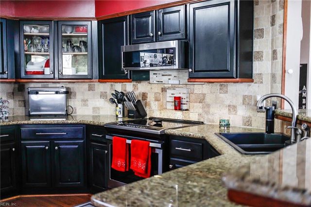 6316 Townsend PL, Suffolk, VA 23435