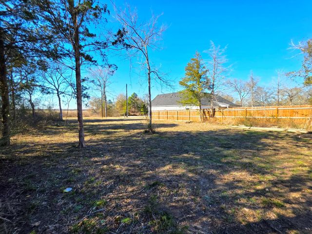 24887 Roscommon, Hempstead, TX 77445