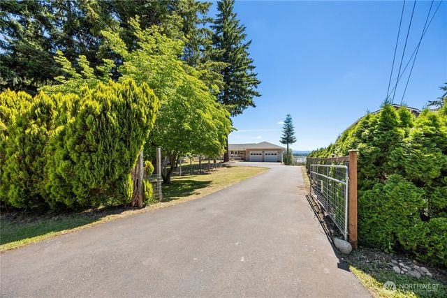 16026 Lawrence Place SE, Yelm, WA 98597