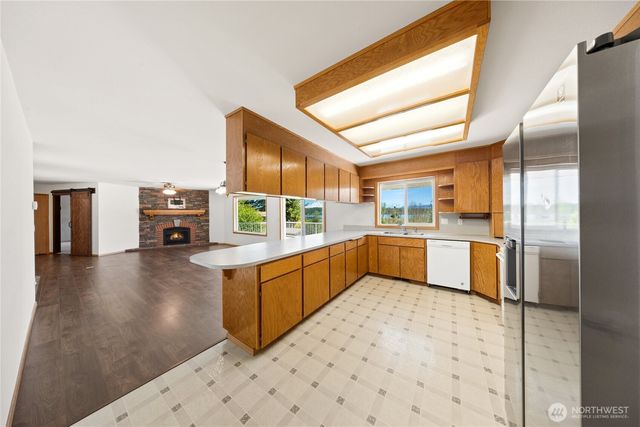 16026 Lawrence Place SE, Yelm, WA 98597