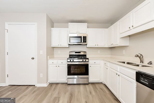 123 Stagecoach Trail, Stockbridge, GA 30281