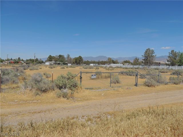 1580 Thousandaire Boulevard, Pahrump, NV 89048