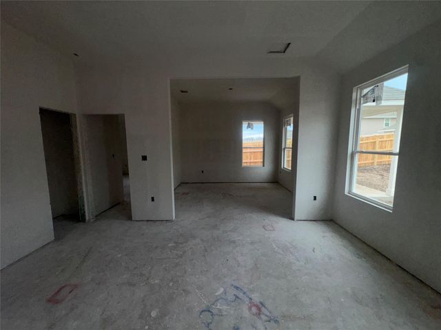 315 Willow Heights DR, Hutto, TX 78634