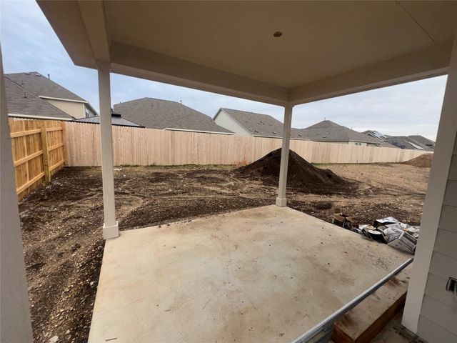 315 Willow Heights DR, Hutto, TX 78634