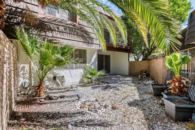 1125 Vegas Valley Drive, Las Vegas, NV 89109