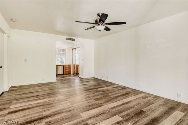 1125 Vegas Valley Drive, Las Vegas, NV 89109