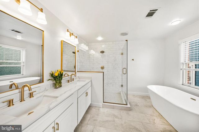 127 S MARKET ST, Frederick, MD 21701