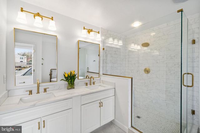 127 S MARKET ST, Frederick, MD 21701