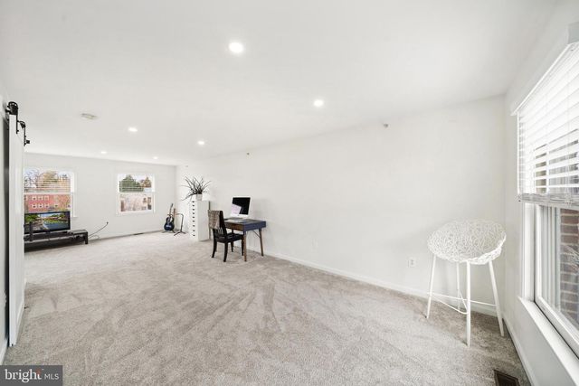 127 S MARKET ST, Frederick, MD 21701