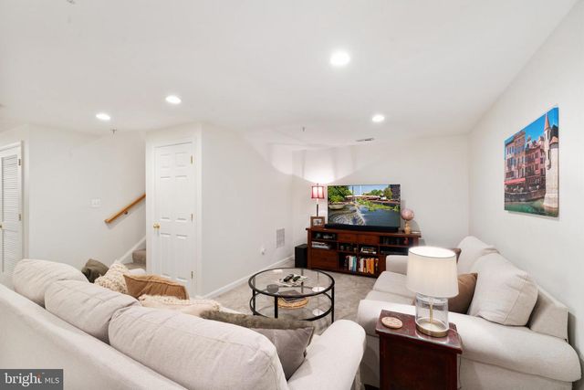 127 S MARKET ST, Frederick, MD 21701