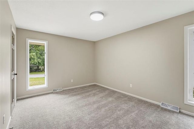 219 NW Redwood Court, Lee's Summit, MO 64064
