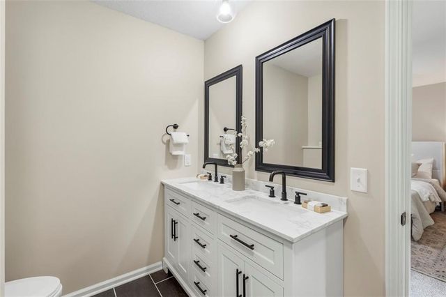 219 NW Redwood Court, Lee's Summit, MO 64064