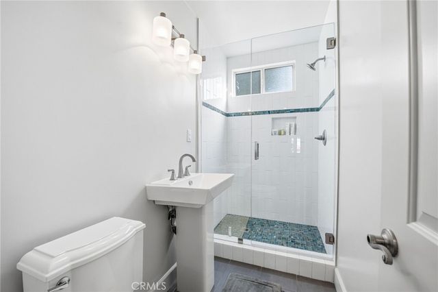 10655 Owensmouth, Chatsworth, CA 91311