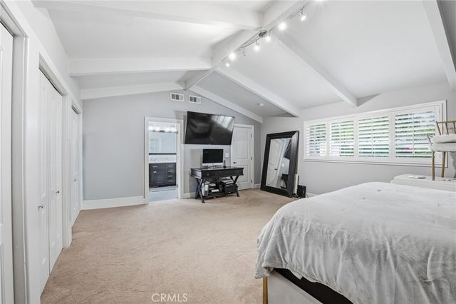 10655 Owensmouth, Chatsworth, CA 91311