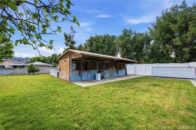 10655 Owensmouth, Chatsworth, CA 91311