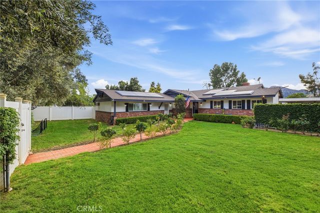 10655 Owensmouth, Chatsworth, CA 91311