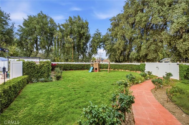 10655 Owensmouth, Chatsworth, CA 91311