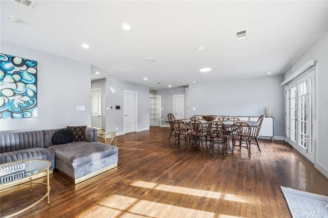 10655 Owensmouth, Chatsworth, CA 91311